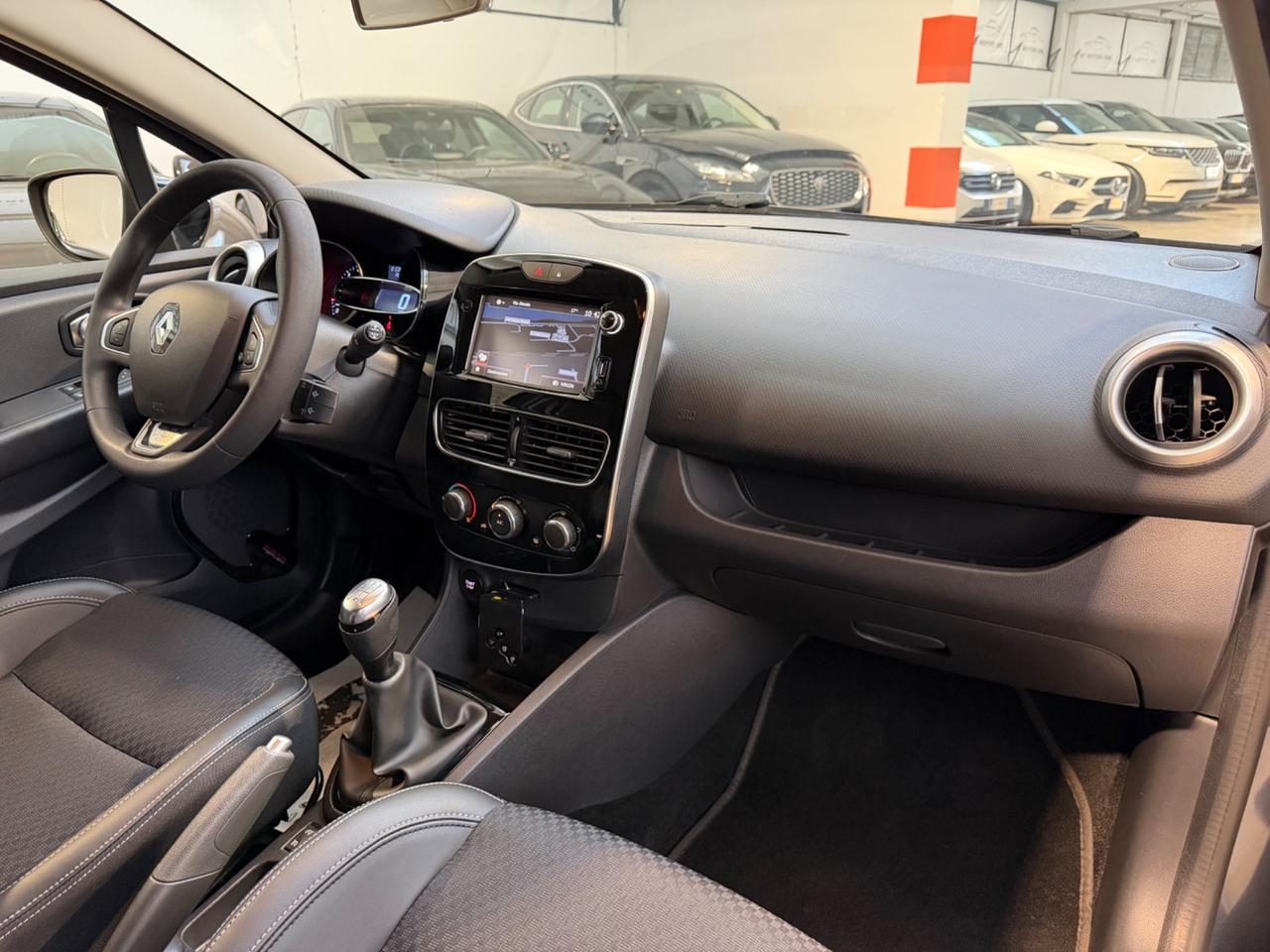 Renault Clio Sporter 1.5 dCi UNICOPROP-RETROCAM-NAVI-FULL!!