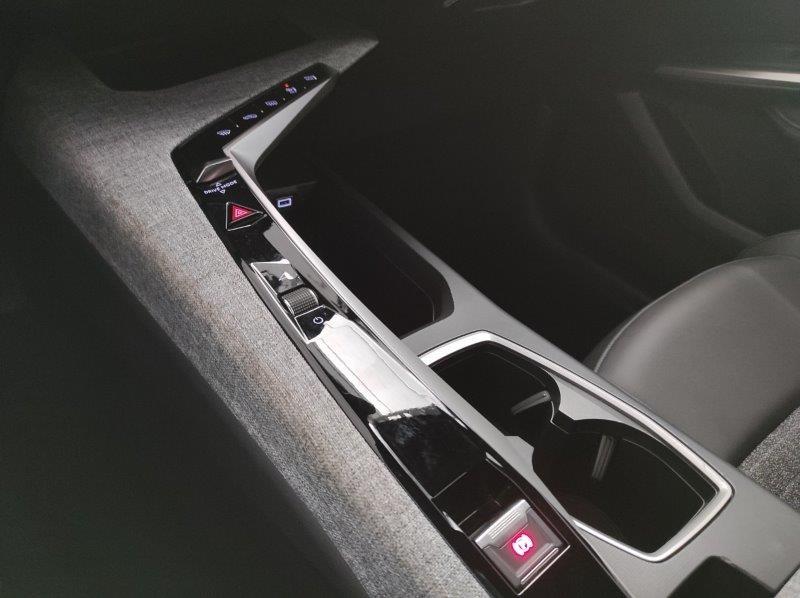 PEUGEOT 5008 3ª serie - 5008 Hybrid 145 e-DCS6 Allure