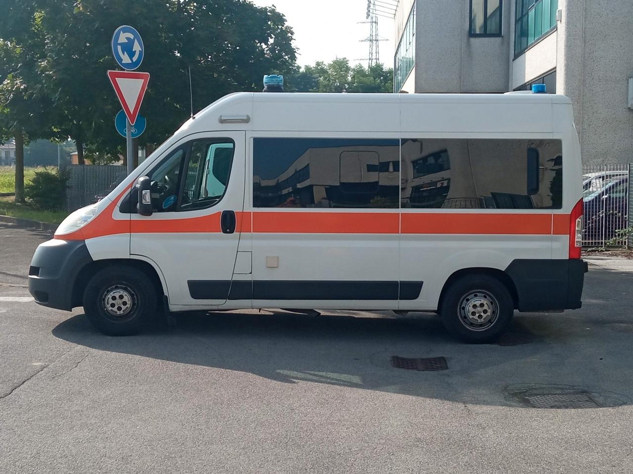 AMBULANZA MOTORE PEUGEOT BOXER