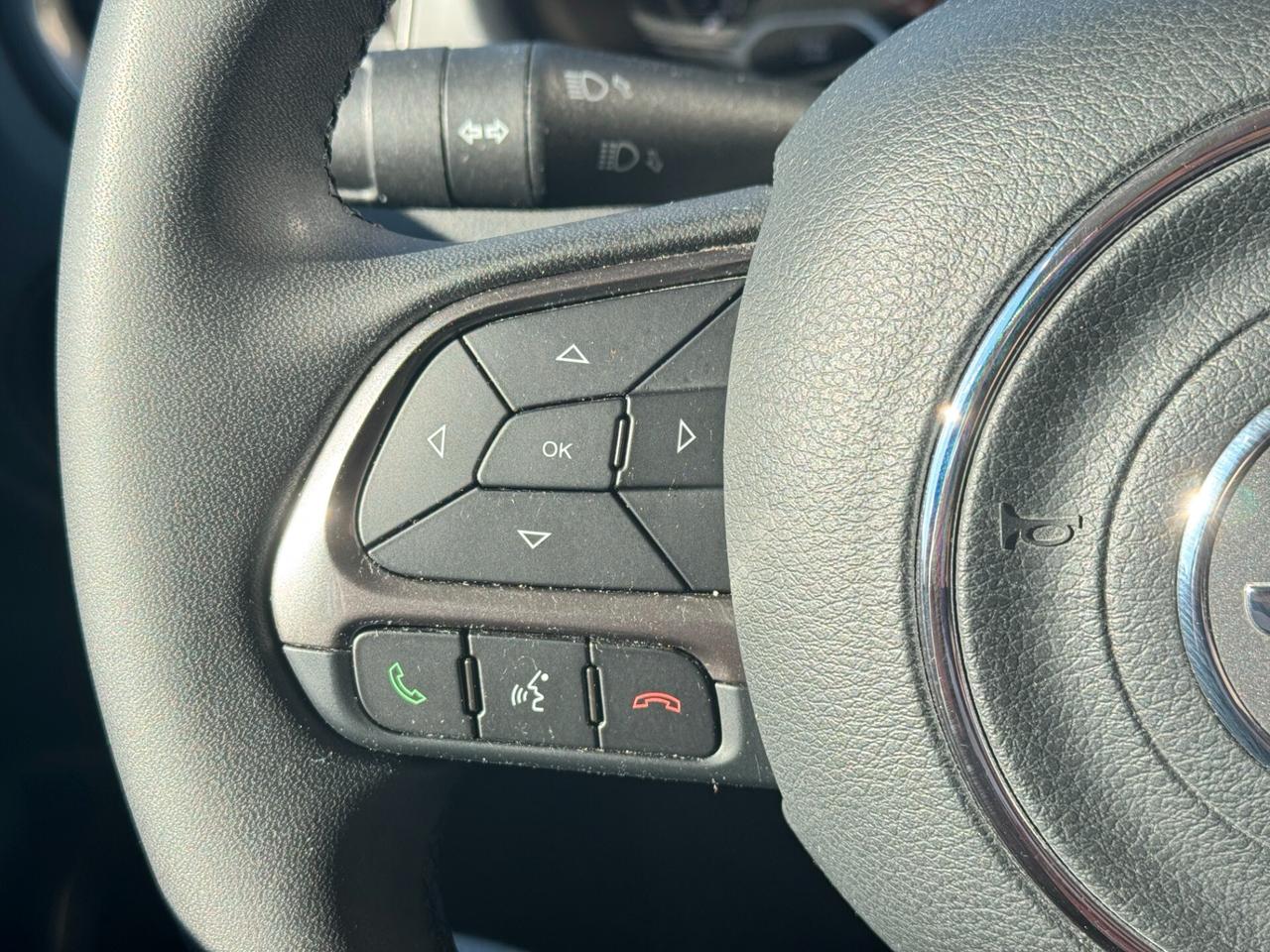 Renegade 1.6 130 CV Limited Telecamera e Navigatore