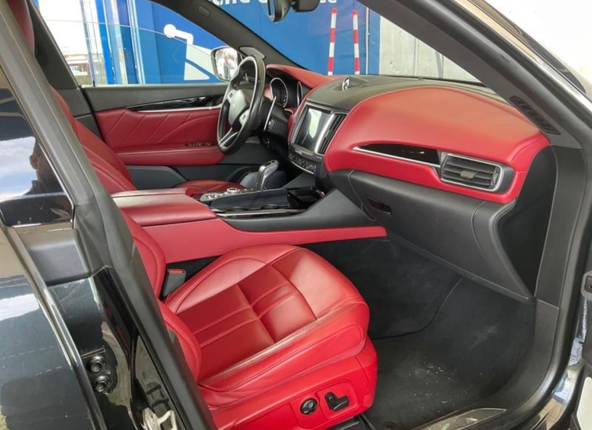 Maserati Levante V6 Diesel 275 CV AWD Gransport