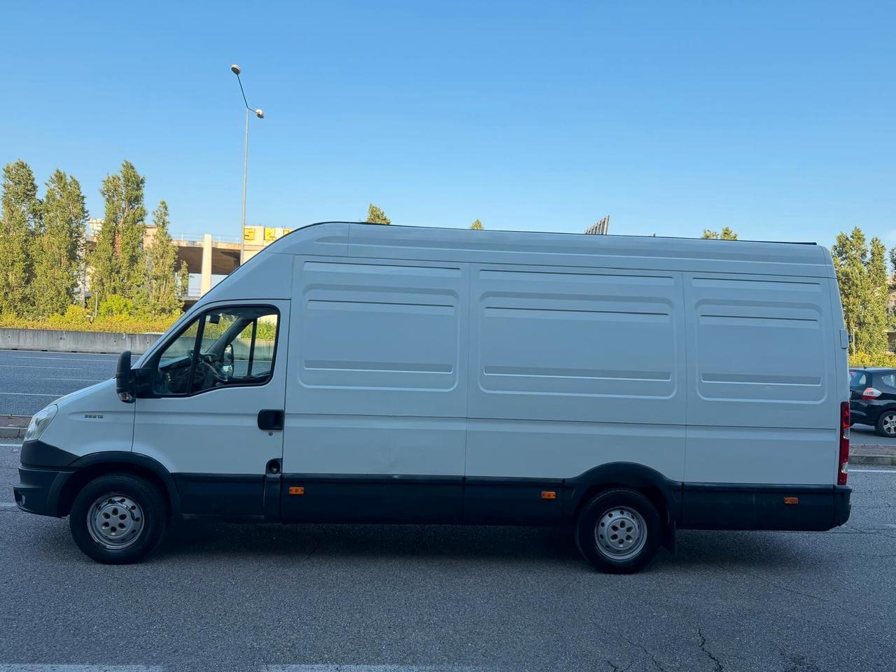 Iveco Daily 35S15V 2.3 HPT PC-TM Furgone