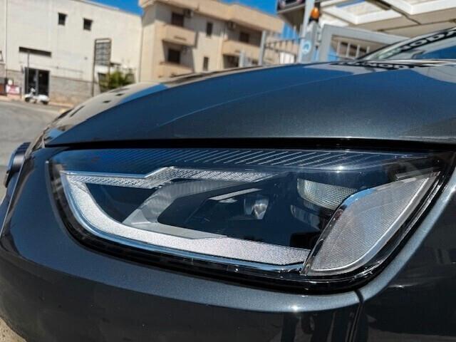 Audi A4 Avant 30 TDI/136 CV S tronic Business Advanced