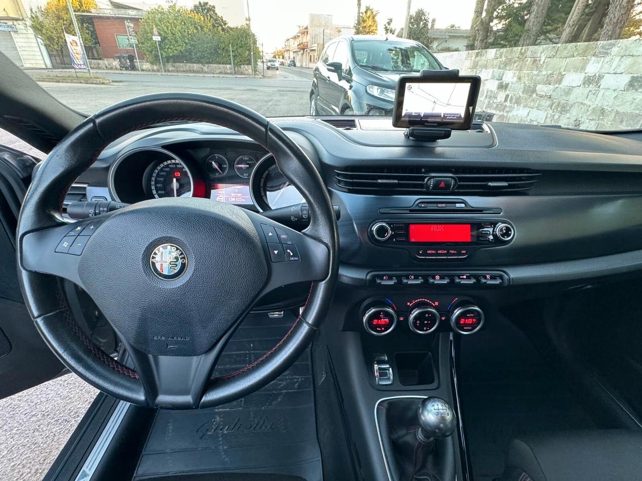 Alfa Romeo Giulietta 1.6 105CV Sportiva - Full Optional