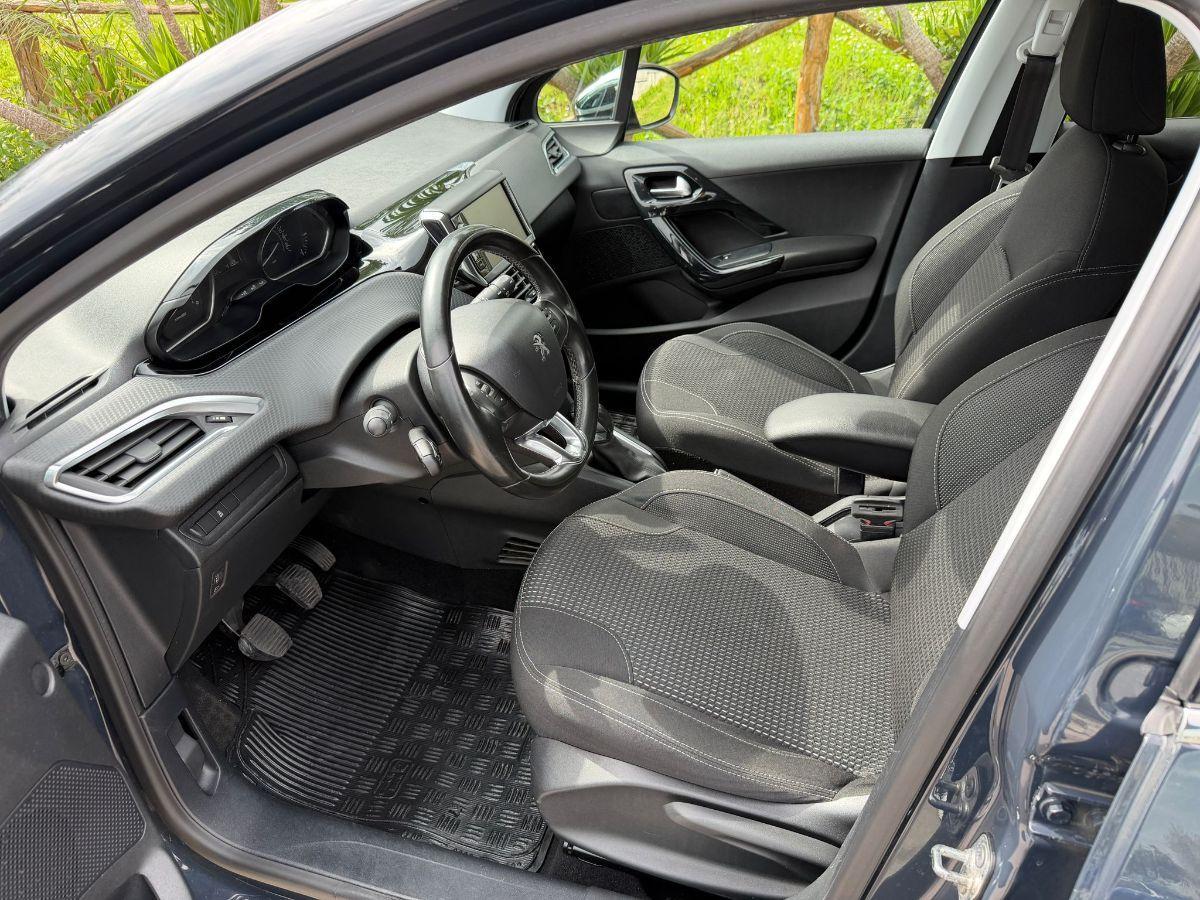 PEUGEOT - 208 - BlueHDi 100 5p. Allure