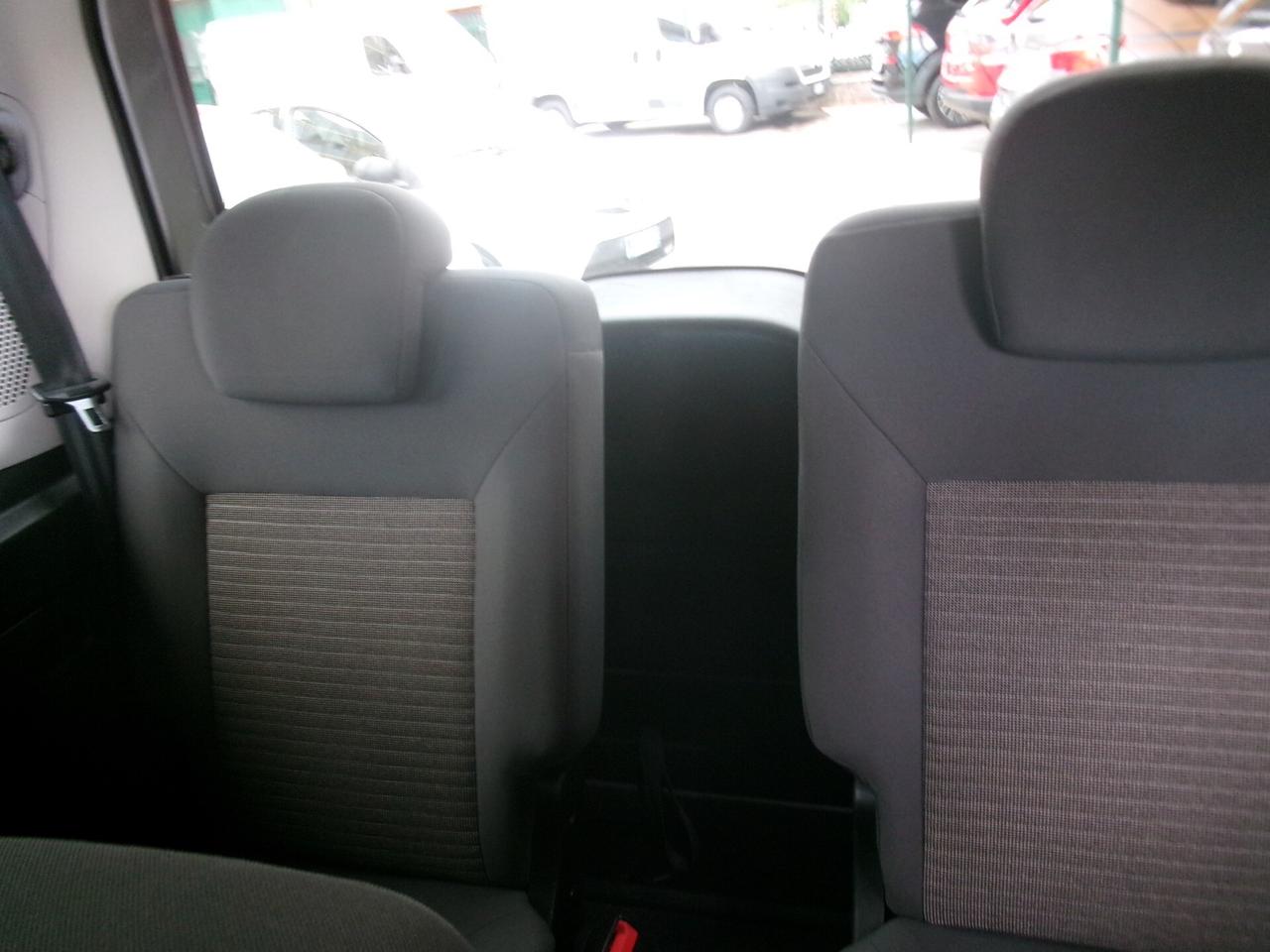 Fiat Doblo 1.6 M-JET EURO 6 LOUNGE 7 POSTI NAVI/PDC FULL OPTIONAL