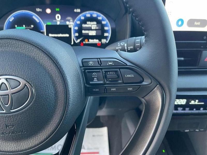 Toyota Yaris 1.5 130 Hybrid 5 porte Lounge - NUOVA