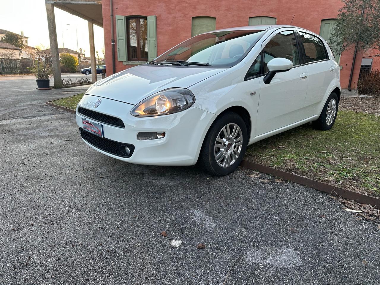 Fiat Punto 1.4 S&S 8V 5 porte Street