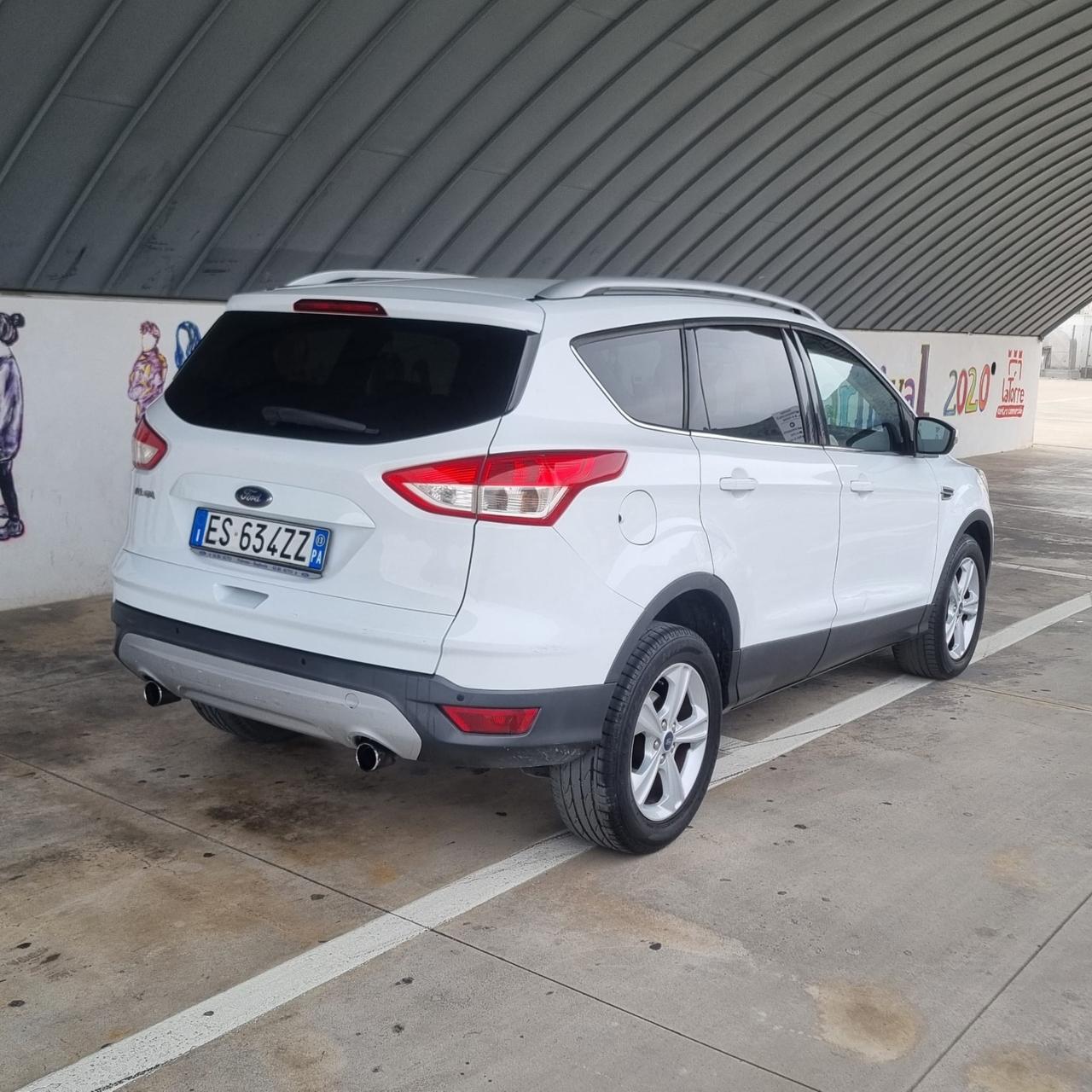 Ford Kuga 2.0 TDCI 140 CV 2WD Titanium