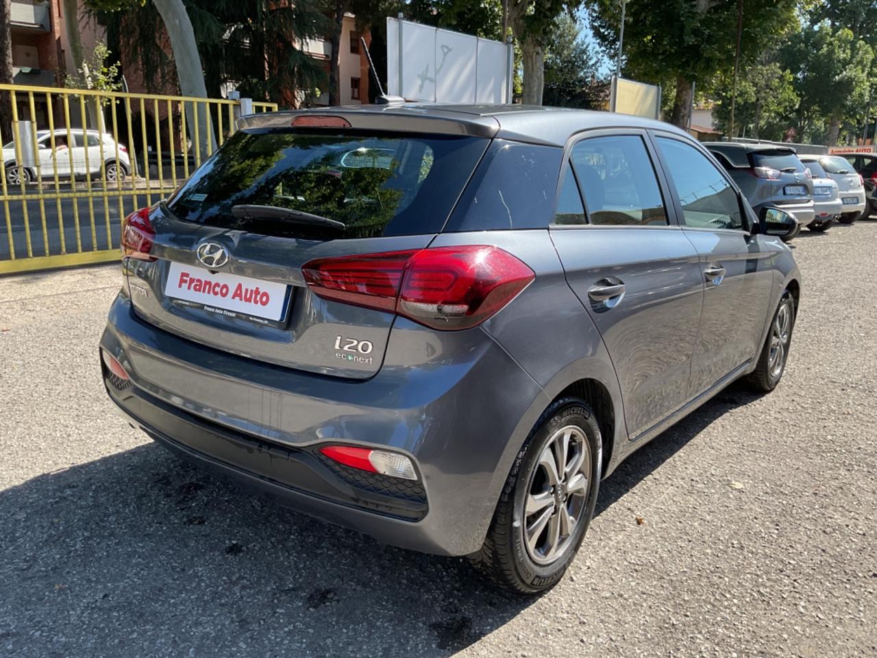 Hyundai i20 1.2 5 porte ECO Connectline 54kw(73CV) OK NEOPATENTATI