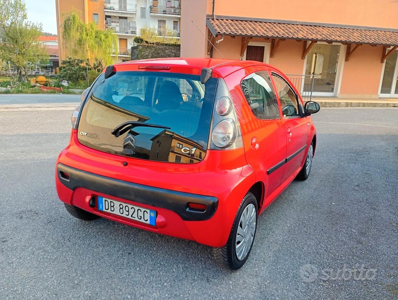 Citroen C1 5porte 1000benz clima e idroguida