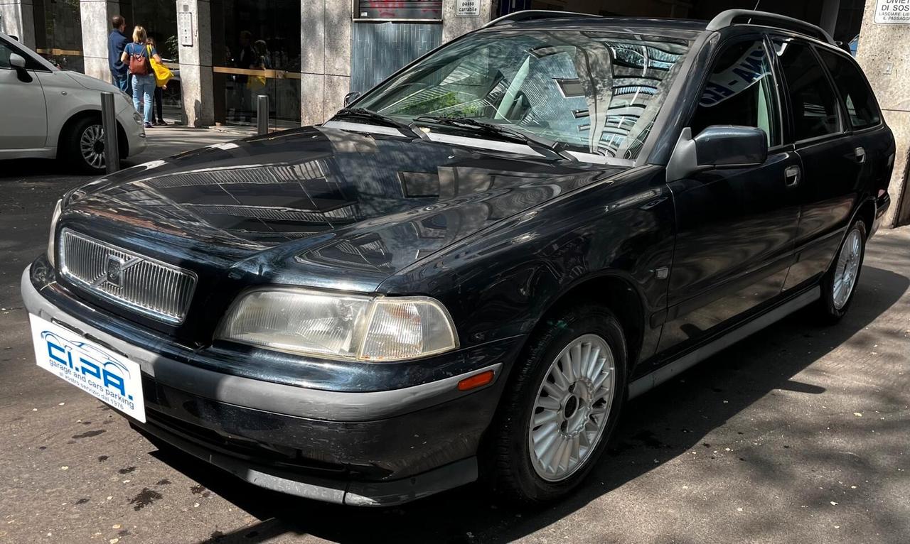 Volvo V40 2.0 16V cat