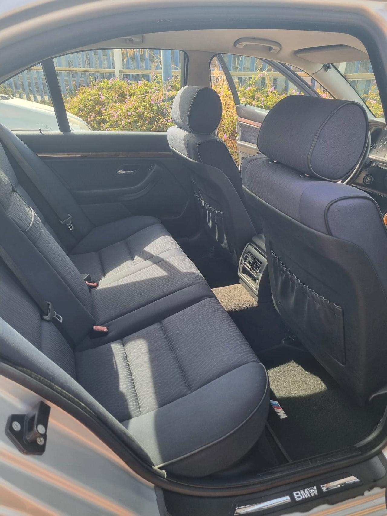 Bmw 530 530d 24V cat Attiva