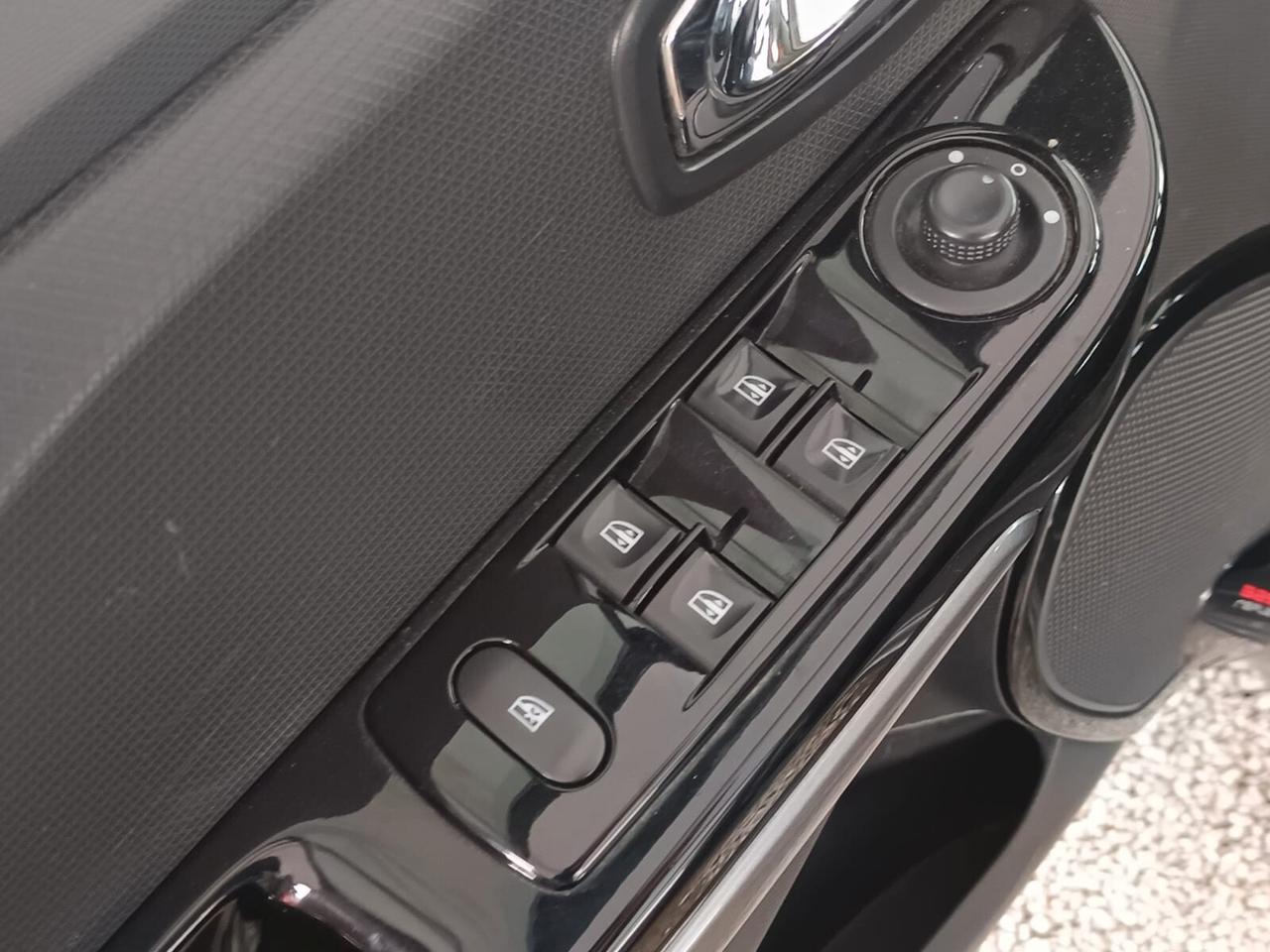 Renault Clio 2015 - 1.5 dci costume national Lb automobili