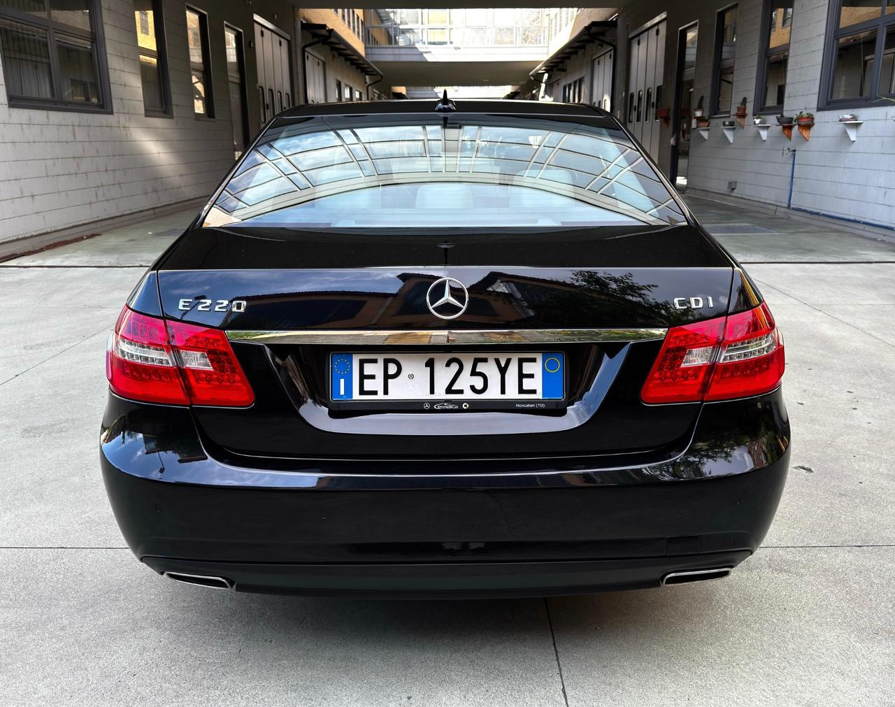 Mercedes-benz E 220 CDI BlueEFFICIENCY Avantgarde