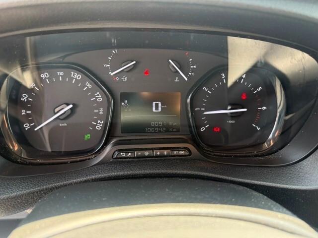 Autocarro Opel Vivaro ISOTERMICCO