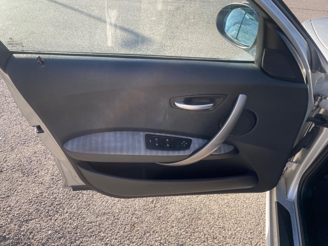 Bmw 118 118d cat 5 porte Attiva