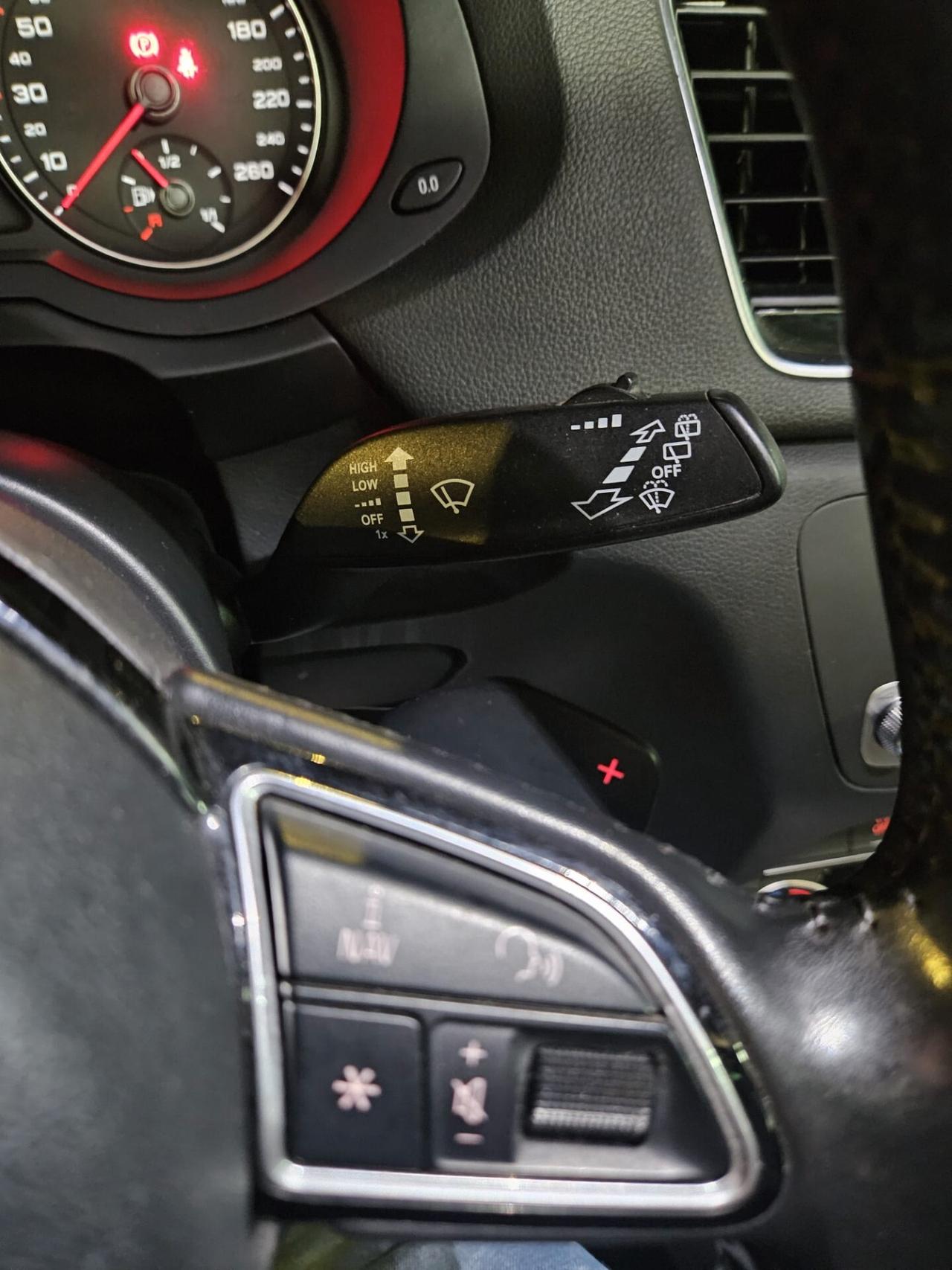 Audi Q3 2.0 TDI 120cv 88kw AUTOMATICA F1 TETTO