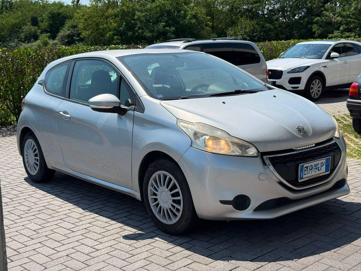 Peugeot 208 1.2 vti 12v Allure 3p