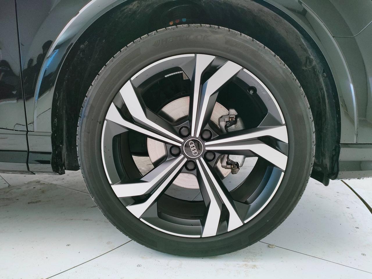 AUDI Q3 II 2018 - Q3 35 2.0 tdi Identity Black s-tronic