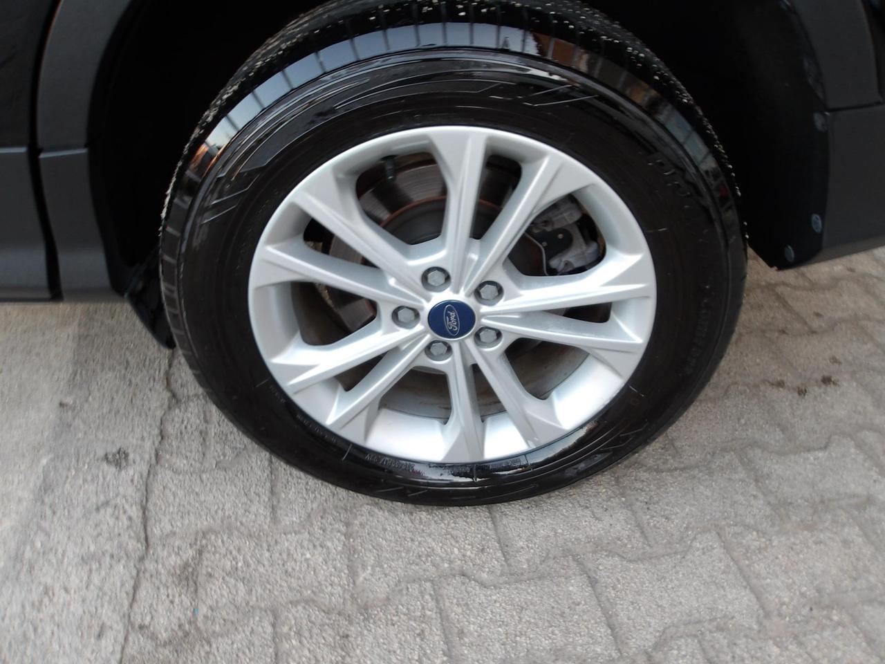 Ford Kuga 2.0 tdci Titanium s&s awd 150cv powershift