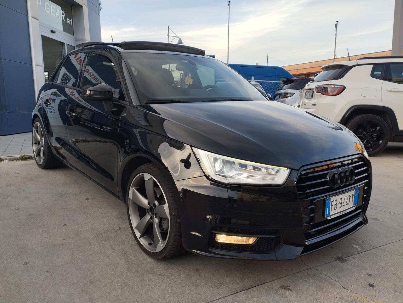 Audi A1 Sportback S-line 1.6 tdi s-tronic