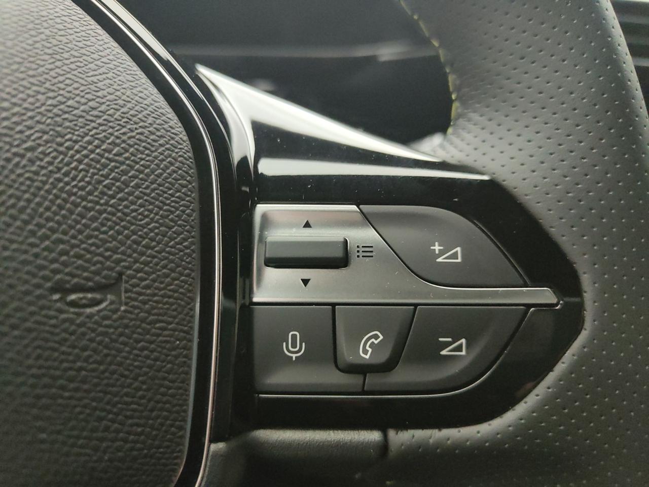 PEUGEOT 308 III 2021 SW 1.2 HYBRID 145CV GT E-DCS6