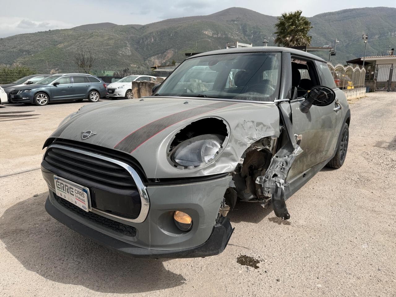 MINI COOPER D ANNO 2019 1.5 DIESEL 116 CV *SINISTRATA