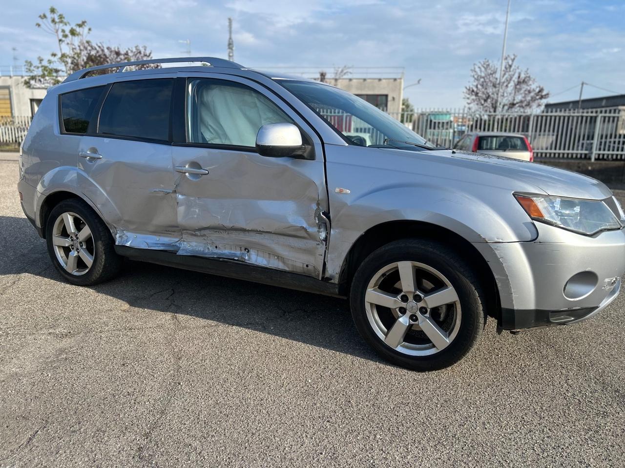 Mitsubishi Outlander 2.0 DI-D