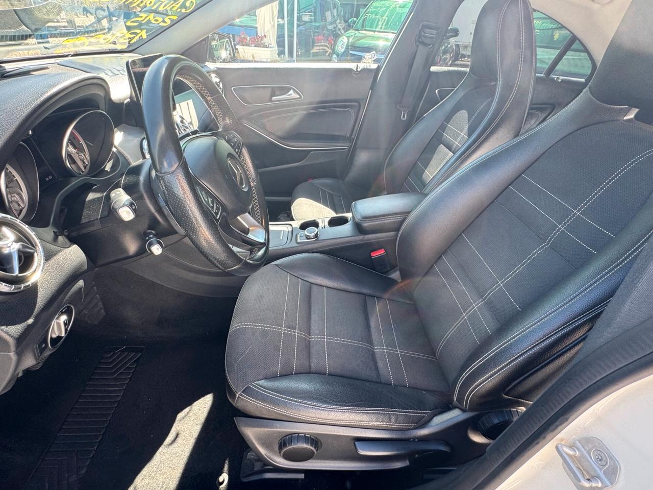 Mercedes-benz CLA 220 CDI Automatic Premium full otional cambio automatico certificata mercedes 2015