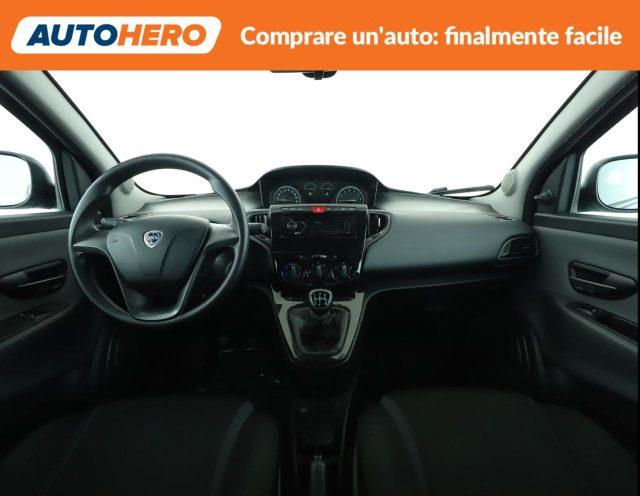 LANCIA Ypsilon 1.2 69 CV 5 porte Silver