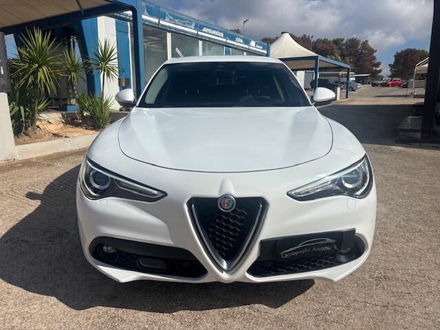 Alfa Romeo Stelvio 2.2 Turbodiesel 180 CV AT8 Q4 Executive