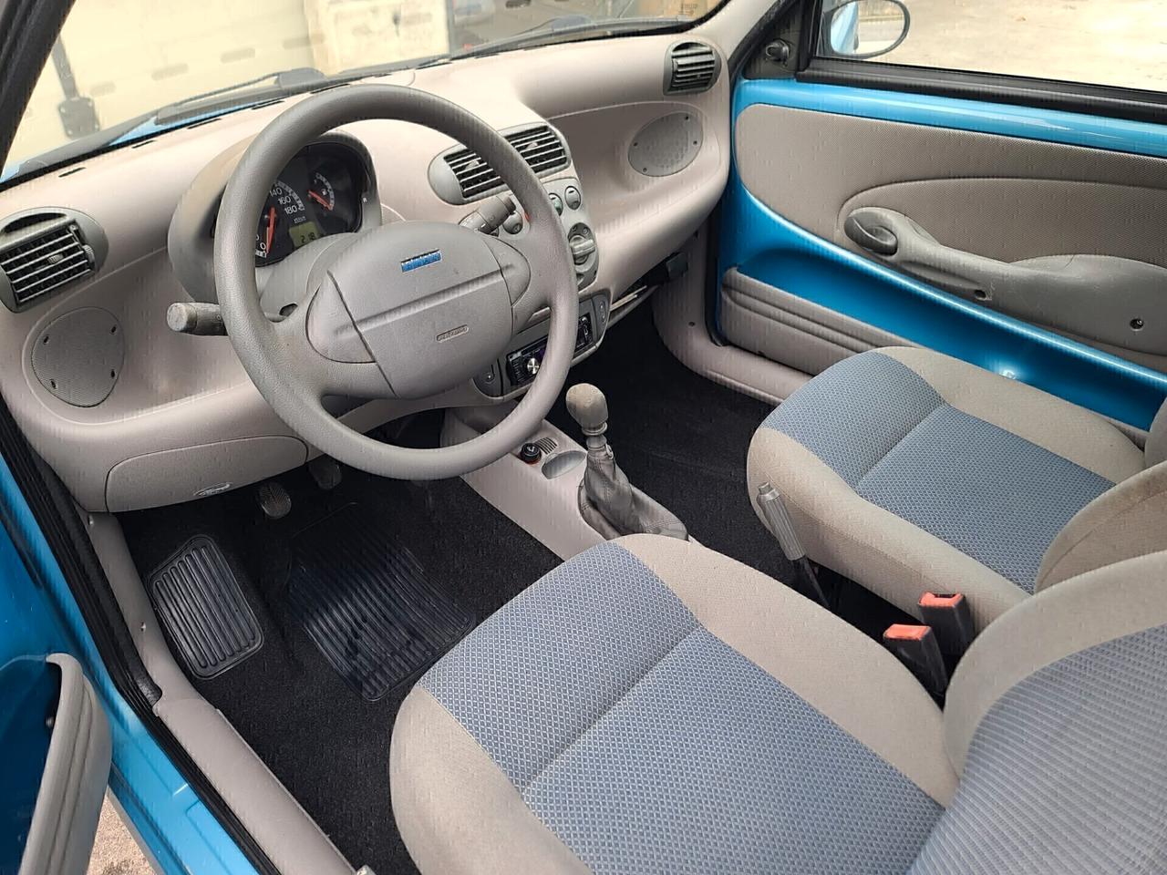 Fiat 600 CON A/C SOLO 59.000KM