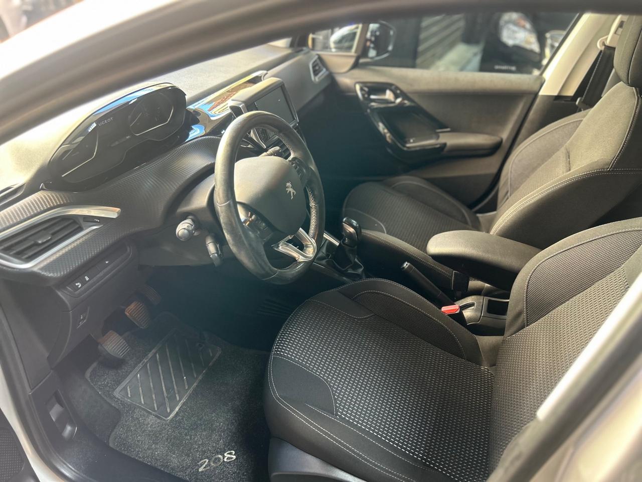 Peugeot 208 BlueHDi 75 5 porte Allure