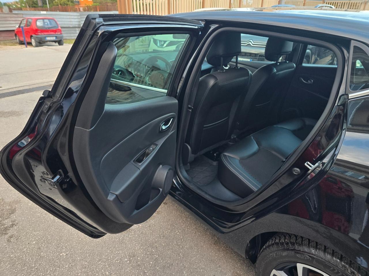 Renault Clio TCe 12V 90 CV GPL 5 porte Moschino Intens