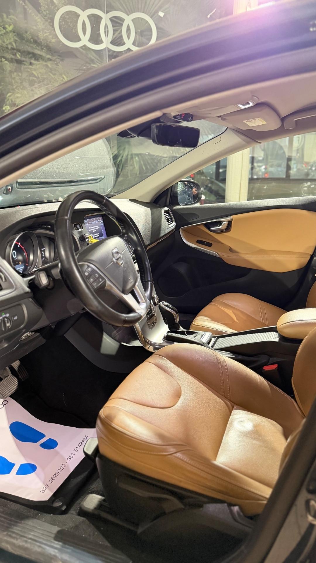 Volvo V40 D2 Geartronic R-design
