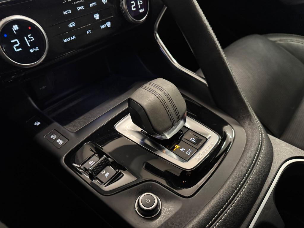Jaguar E-Pace 2.0d i4 mhev R-Dynamic S awd 204cv auto