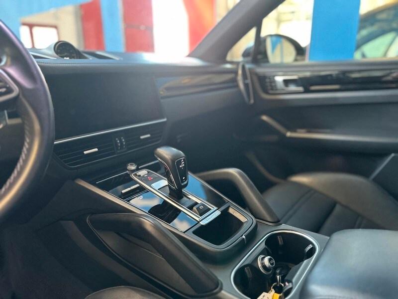 PORSCHE Cayenne Coupé Cayenne Coupé 3.0 V6 E-...