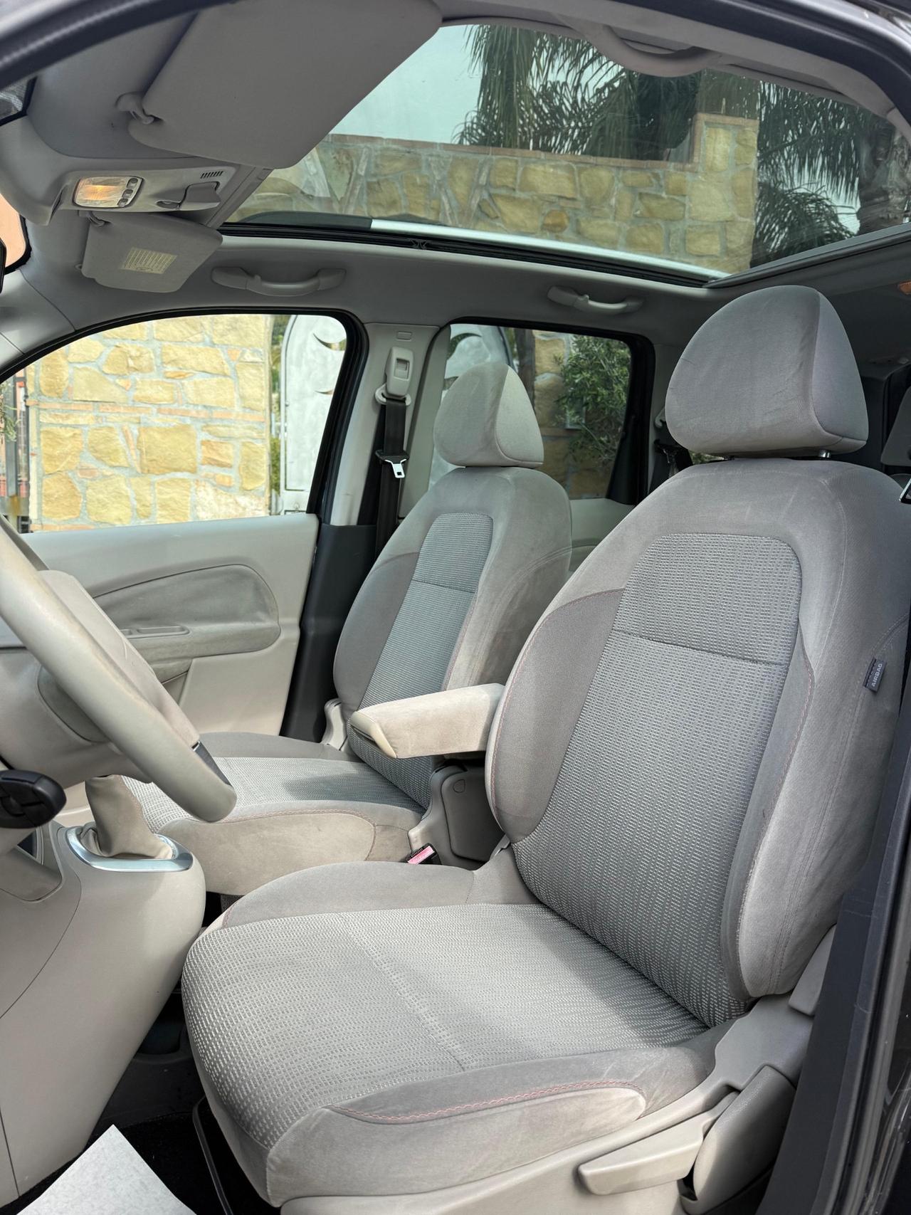 Citroen C3 Picasso 1.6 HDi 90 Exclusive Theatre