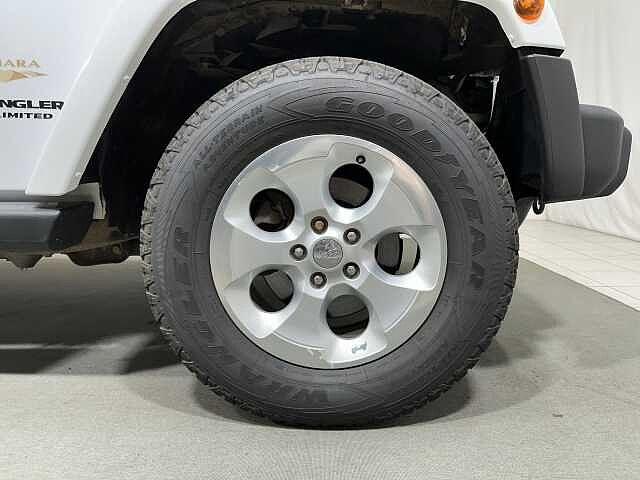 Jeep Wrangler Unlimited 2.8 CRD DPF Sahara