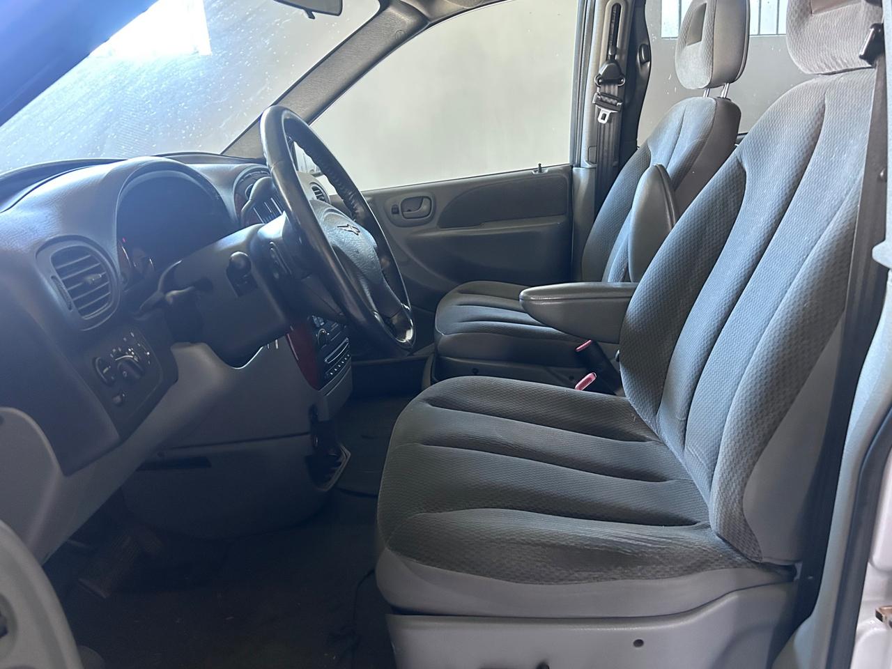 Chrysler Voyager Grand 2.8 CRD cat LX Auto