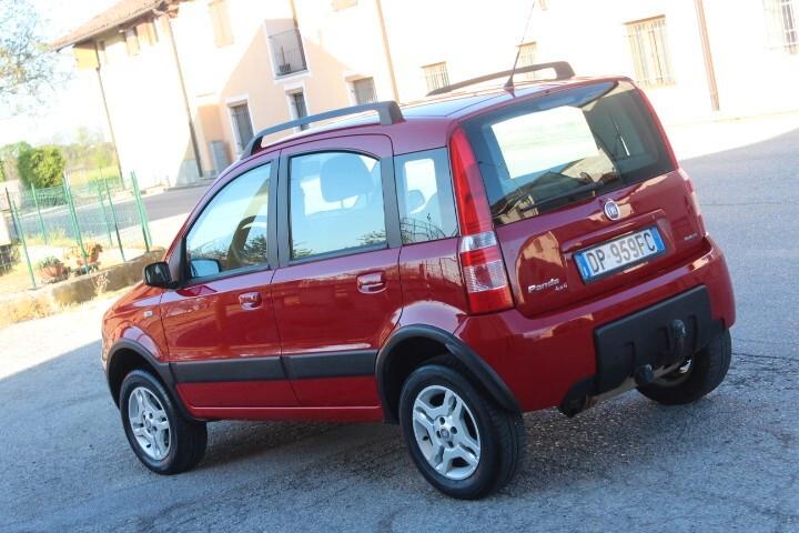 Fiat Panda 1.3 MJT 16V 4x4 Glam GANCIO TRAINO ESTETICA ESEMPLARE CLIMA CERCHI IN LEGA BARRE AL TETTO