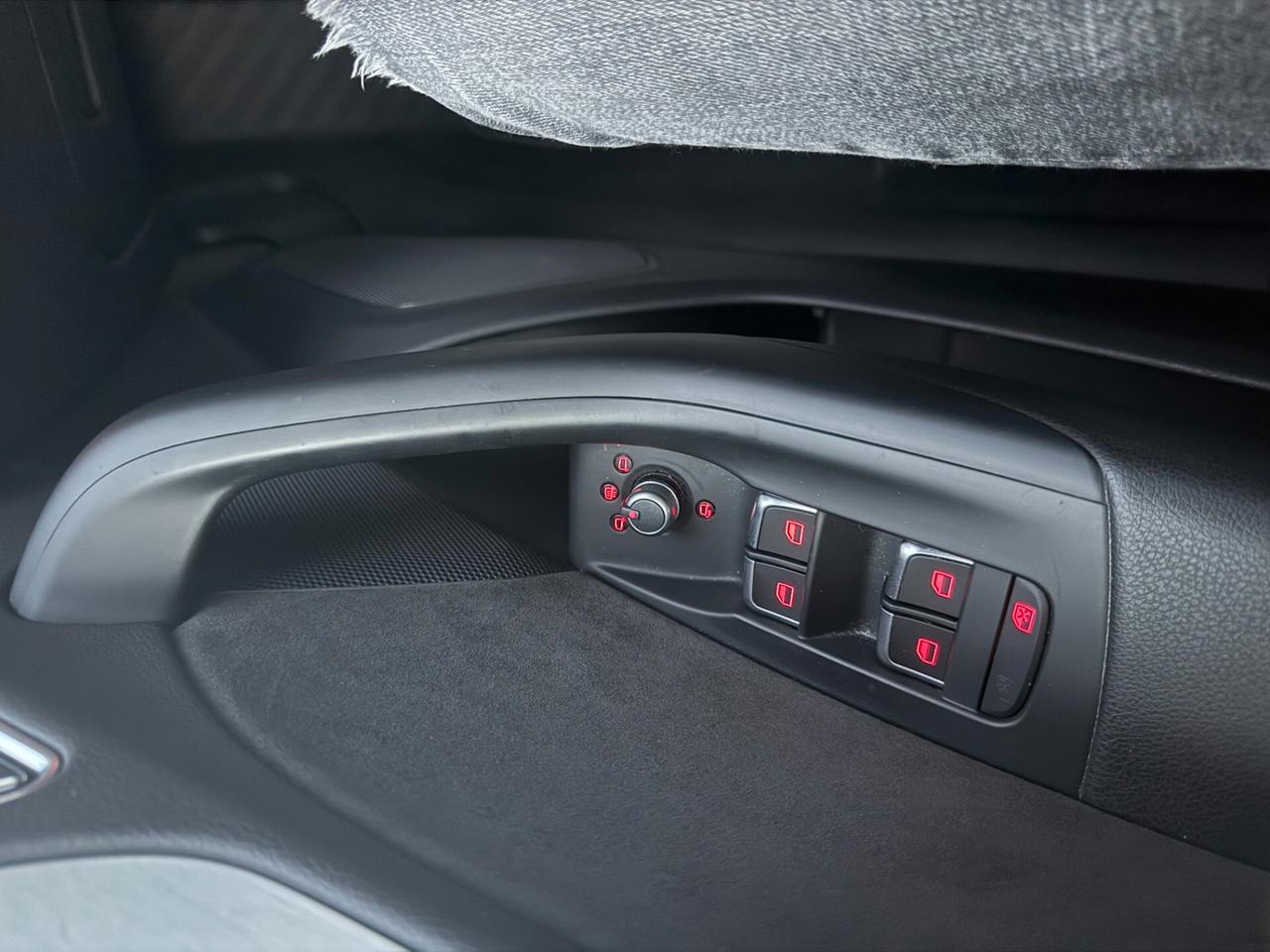 Audi Q3 2.0 TDI 184 CV S-LINE quattro edition