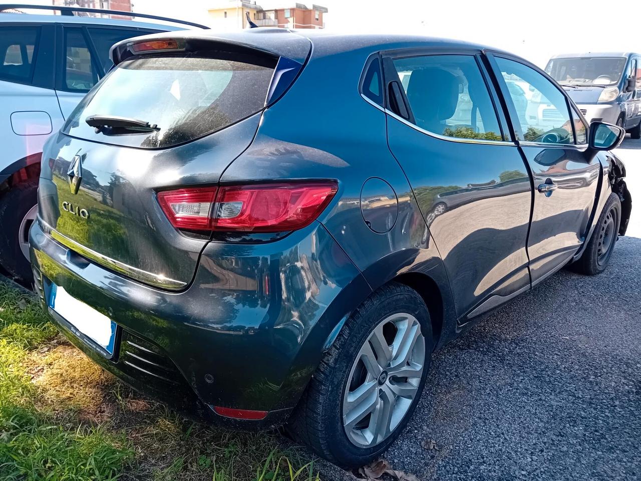 Renault Clio dCi 8V 75 CV Start&Stop 5 porte Energy Duel