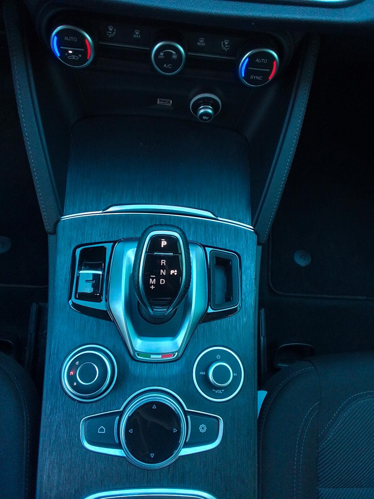 Alfa Romeo Stelvio 2.2 Turbodiesel 190 CV AT8 Q4 Executive