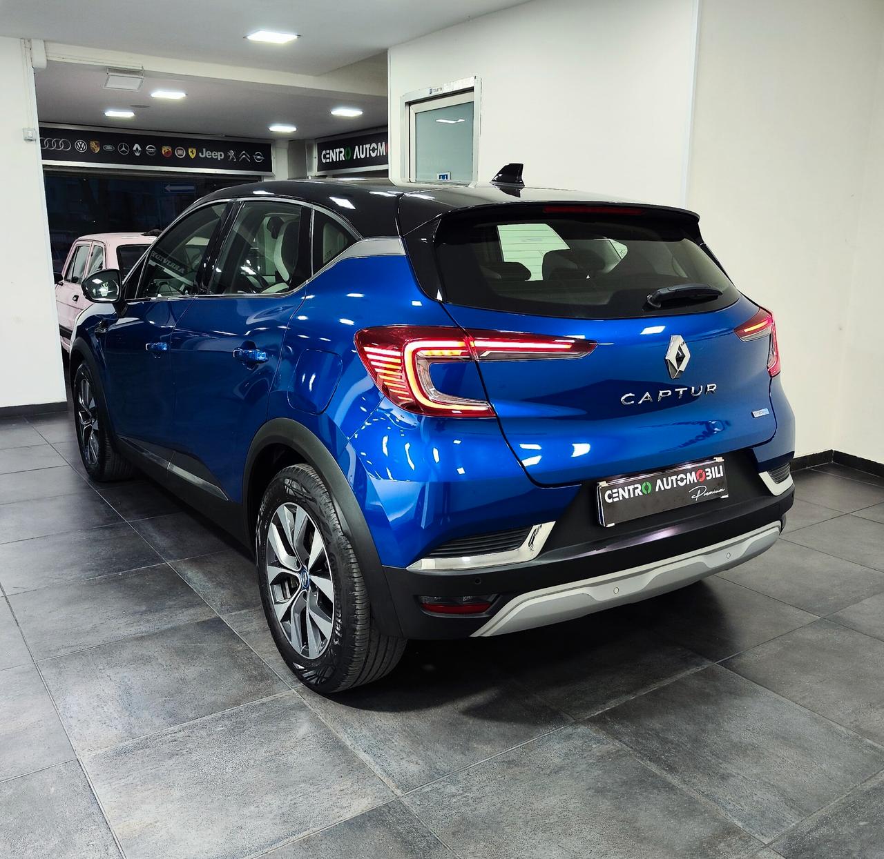 Renault Captur 1,6 Plug-in Hybrid E-Tech Intens