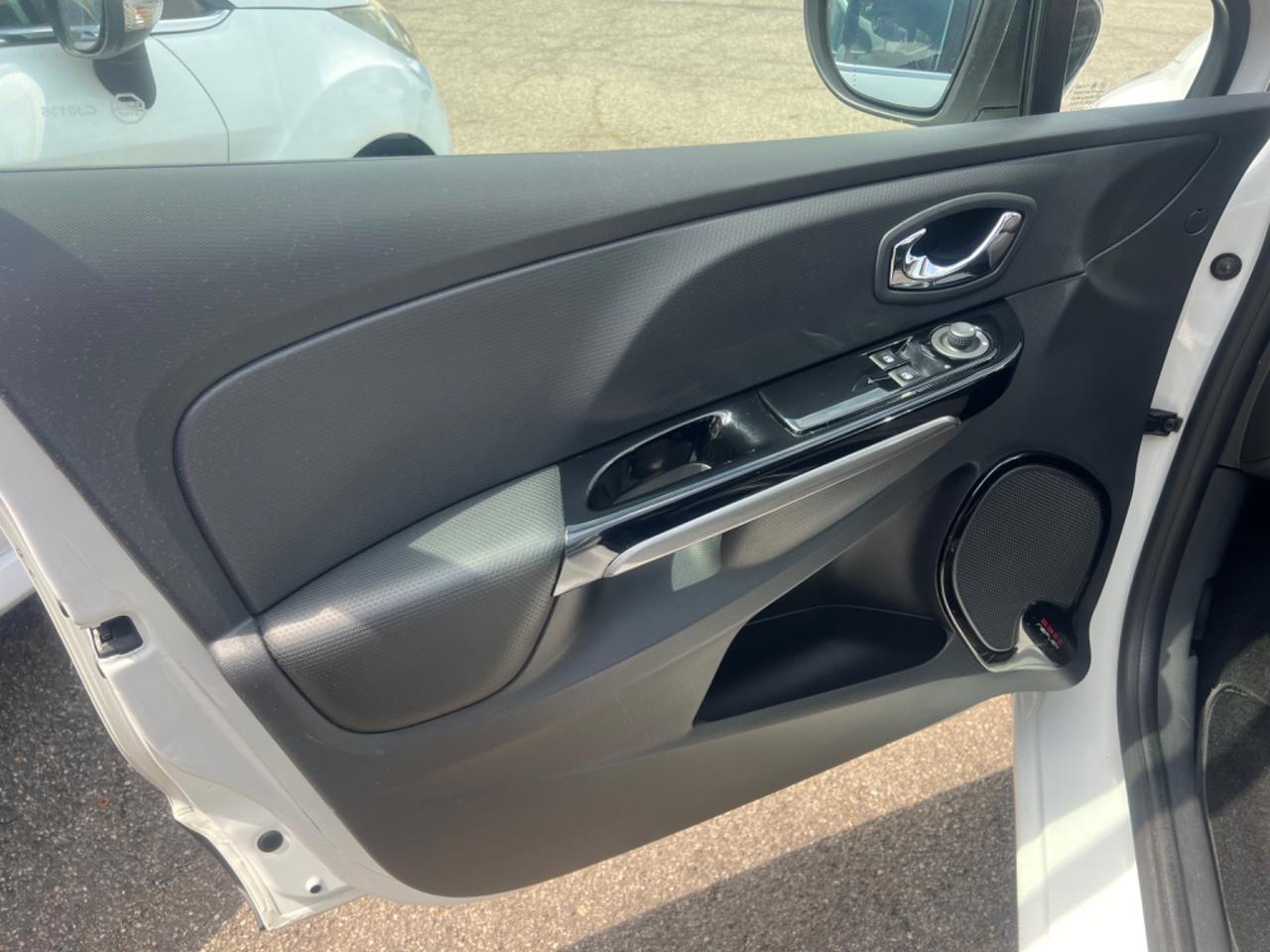 Renault Clio 1.5 dCi 8V 75CV 5 porte Costume National