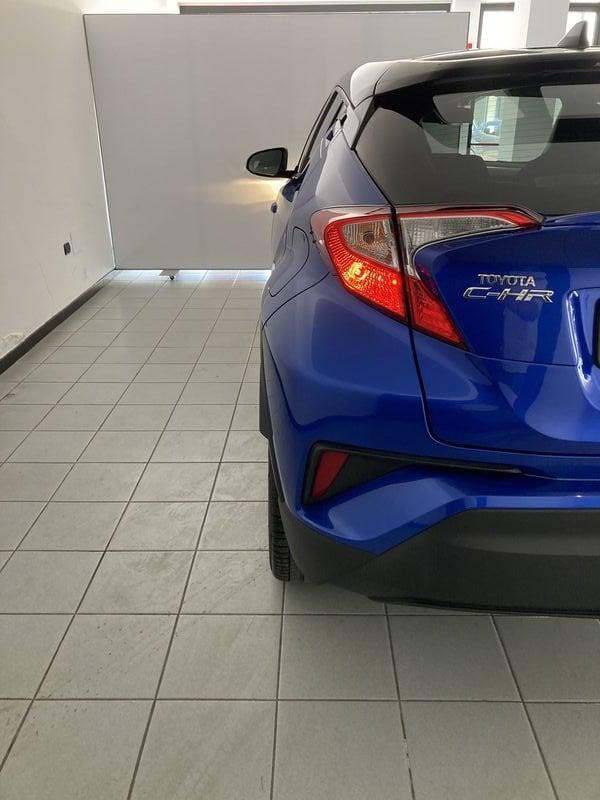 Toyota C-HR 1.8 Hybrid E-CVT Trend