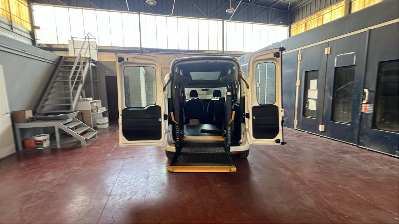 Fiat Doblo Tetto Alto auto per disabili