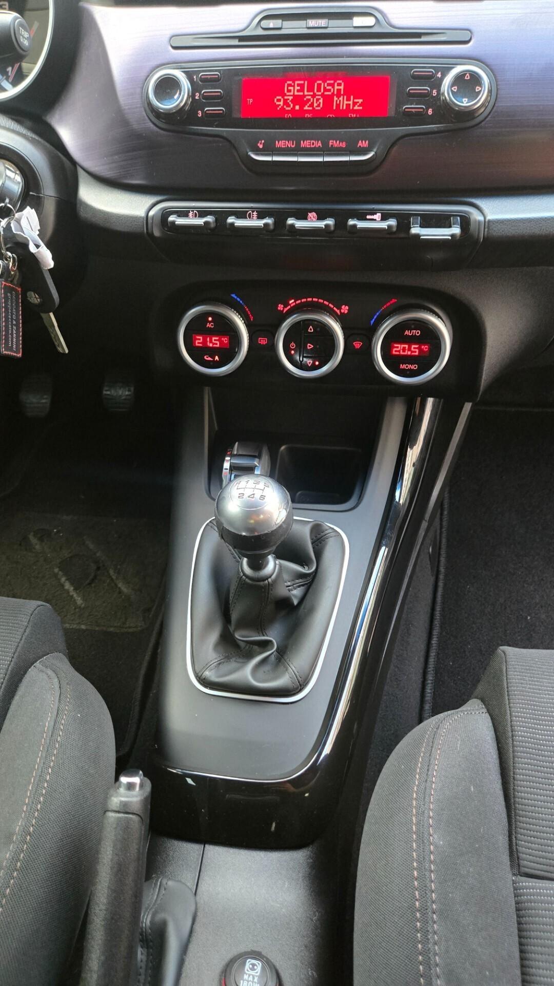 Alfa Romeo Giulietta 2.0 JTDm-2 140 CV Exclusive